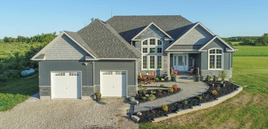 Custom Built Bungalow On 1 Acre in Amaranth, Ontario
