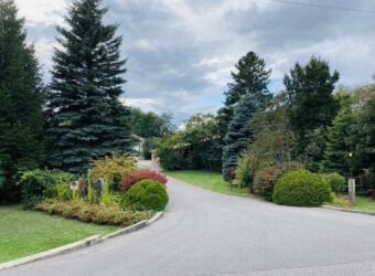 Luxury Custom Bungalow Nestled on 10.83 Private Acres